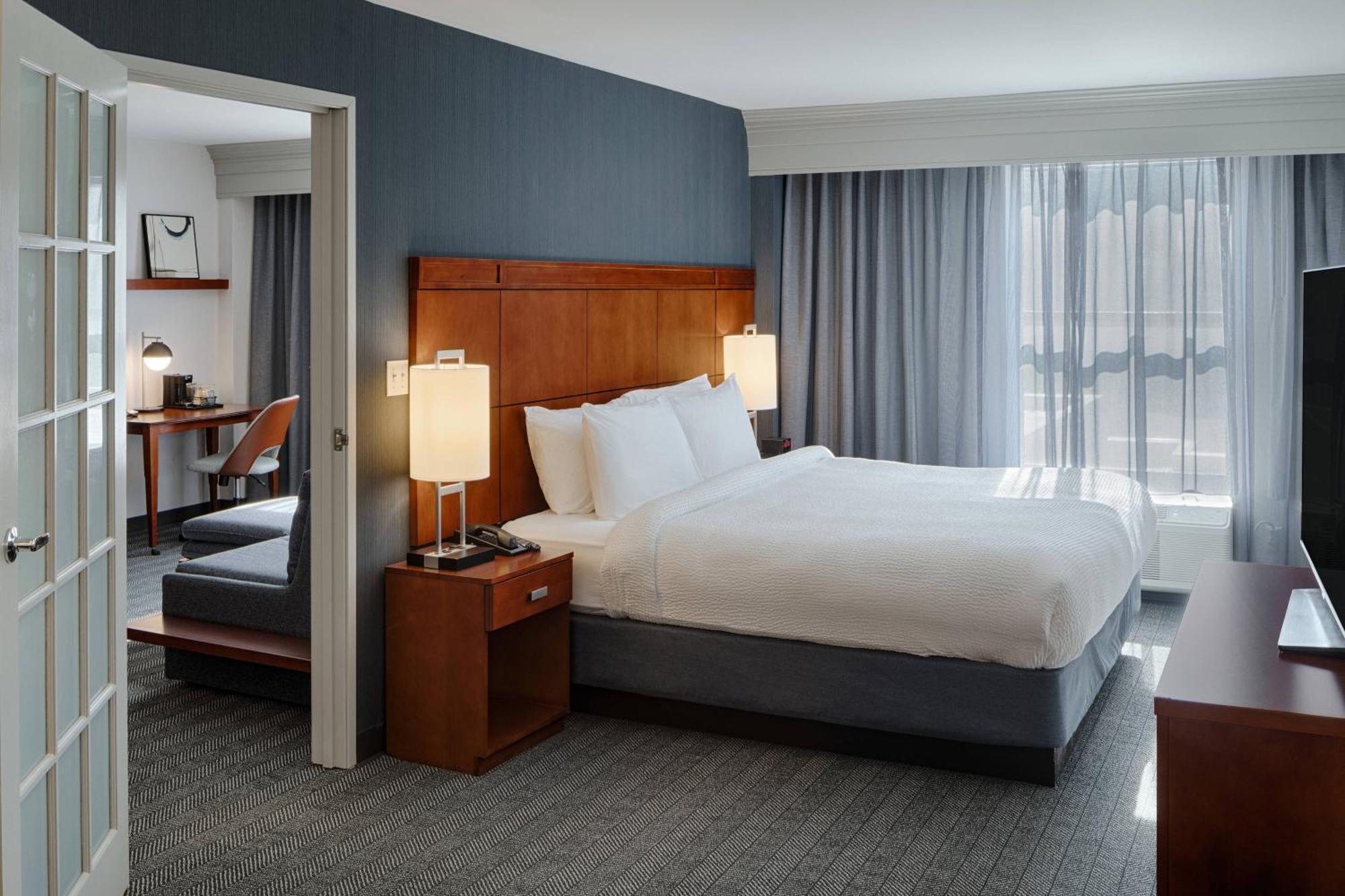 คอร์ทยาร์ด สปริงฟิลด์ ดาวน์ทาวน์ Hotel ภายนอก รูปภาพ